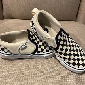 Boy’s Van slip on size 3.0Y